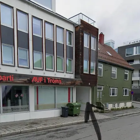 Midt I Hjertet Av I Vestregata 36 Tromsø
